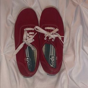 Women’s Red Keds